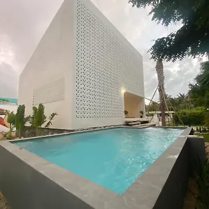 Casa Bajura Bed & Breakfast