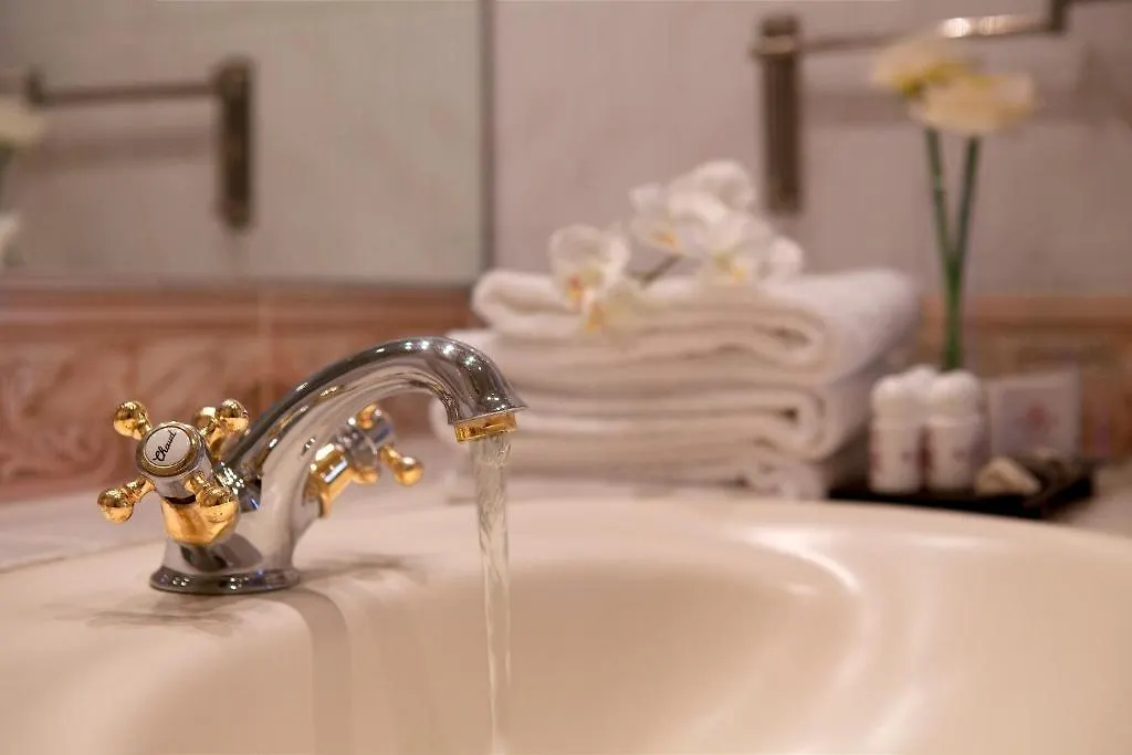 Boulevard Hotel Hamburg 4*,  Almanya